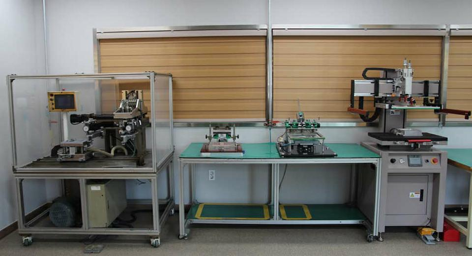 Silver printing machine - This Co., Ltd.